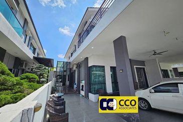 Panorama Lapangan Akasia @ Botani