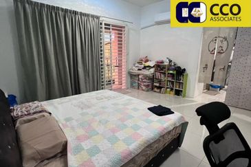 Dorset Place @ Taman Lapangan Setia