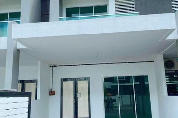 TASEK AVENUE RESIDENT