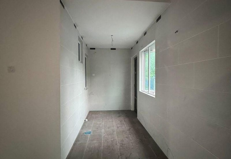 TASEK AVENUE RESIDENT