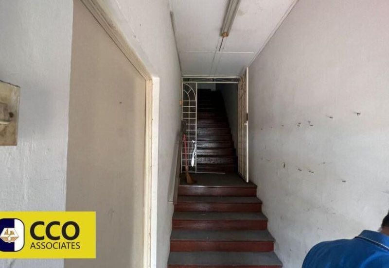 Persiaran Greenhill, Kampung Jawa