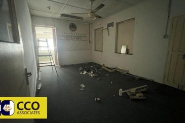 Persiaran Greenhill, Kampung Jawa