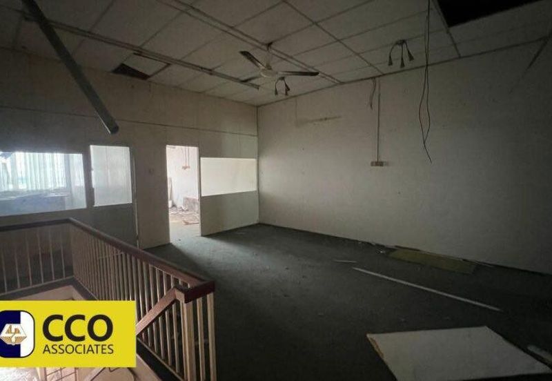 Persiaran Greenhill, Kampung Jawa