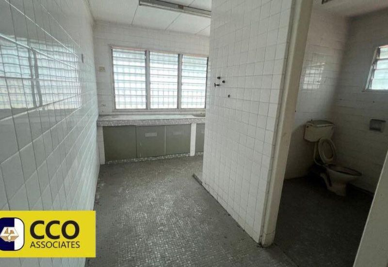 Persiaran Greenhill, Kampung Jawa