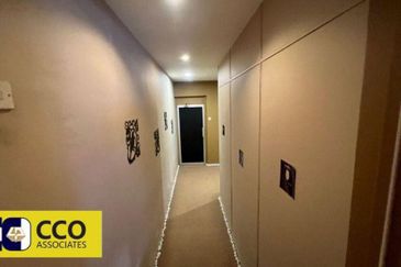 Persiaran Greenhill, Kampung Jawa