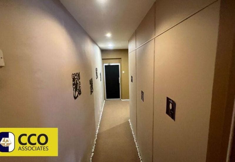 Persiaran Greenhill, Kampung Jawa