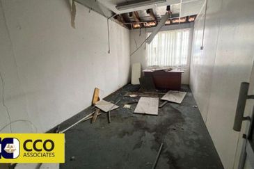 Persiaran Greenhill, Kampung Jawa