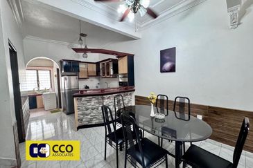 TAMAN ANJUNG BERCHAM UTARA