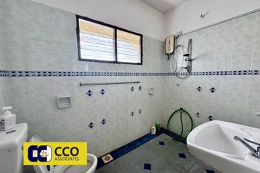 TAMAN ANJUNG BERCHAM UTARA