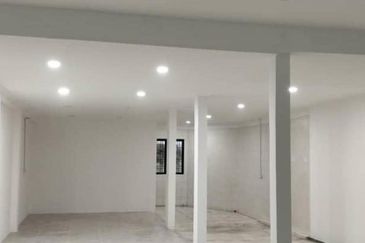 Jalan Pasir Puteh, Station 18