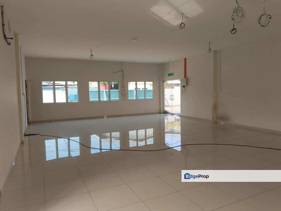 Batu Gajah Perdana 1 Acre Bungalow Factory For Sale , Perak, Batu Gajah