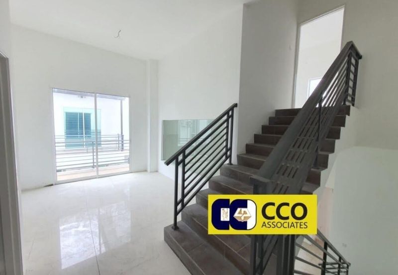 TASEK AVENUE RESIDENT