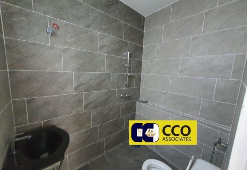 TASEK AVENUE RESIDENT