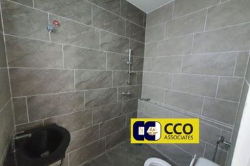 TASEK AVENUE RESIDENT