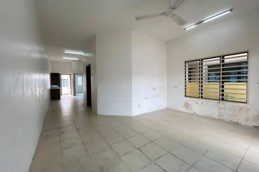 Panorama Lapangan Perdana