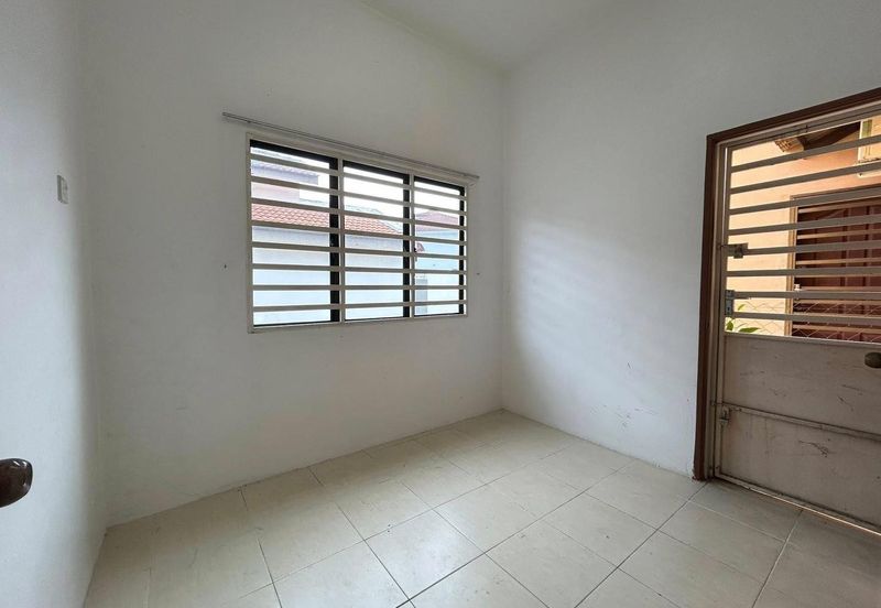 Panorama Lapangan Perdana