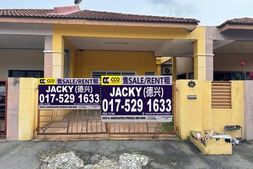 Panorama Lapangan Perdana