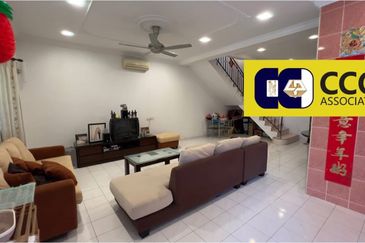 Panorama Lapangan Perdana