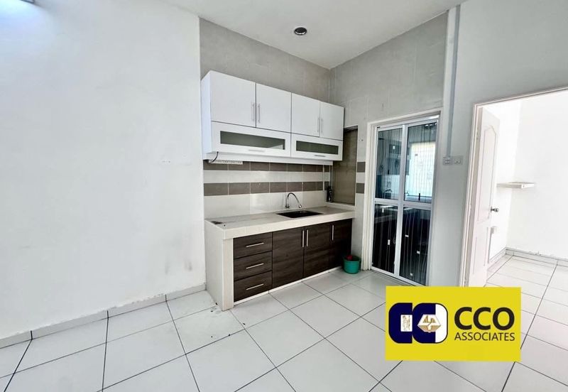 TAMAN LAPANGAN KIARA