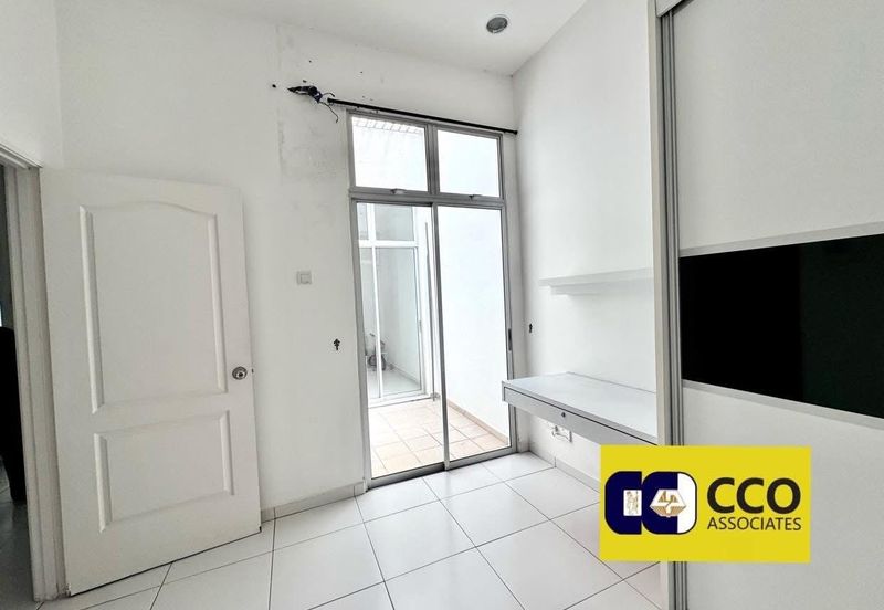 TAMAN LAPANGAN KIARA