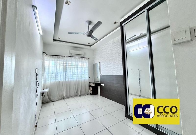 TAMAN LAPANGAN KIARA