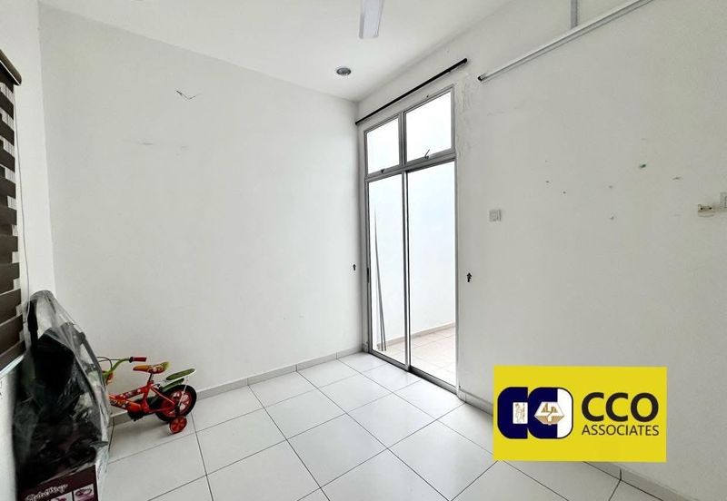 TAMAN LAPANGAN KIARA