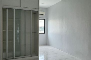 Dorset Place @ Taman Lapangan Setia