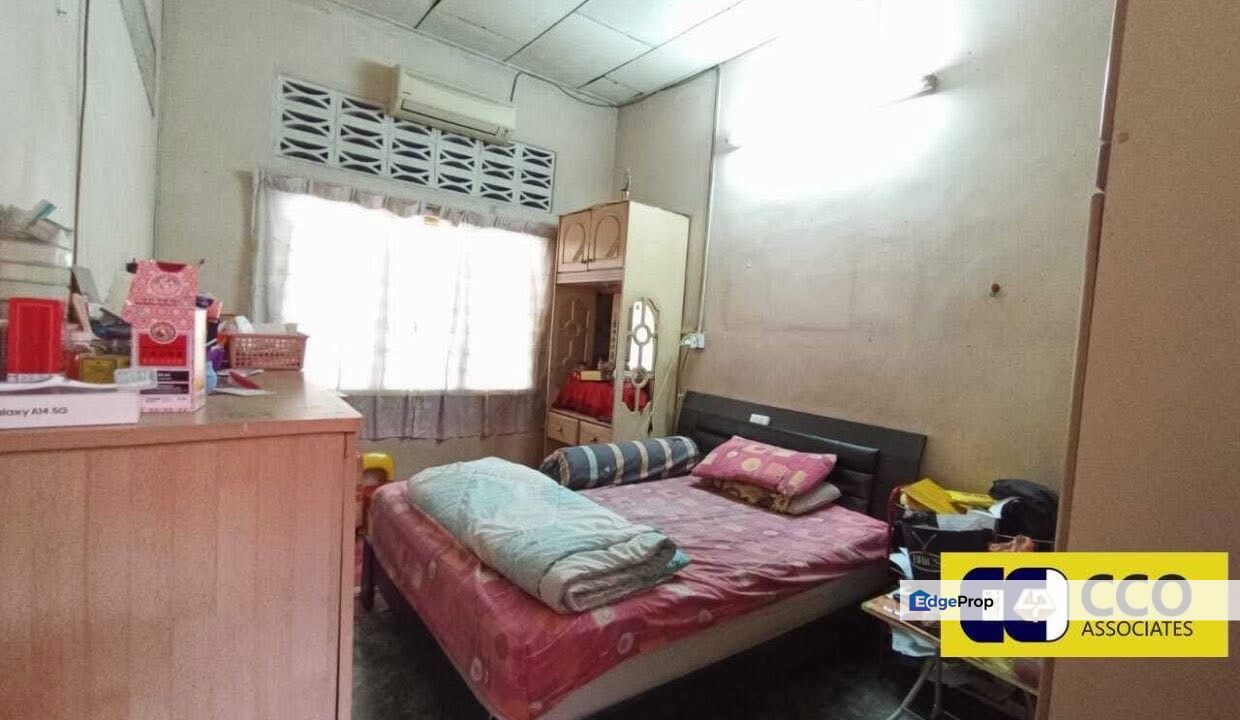 Ipoh Jalan Kuala Kangsar Taman Wing Onn Single Storey House, Perak, Kinta