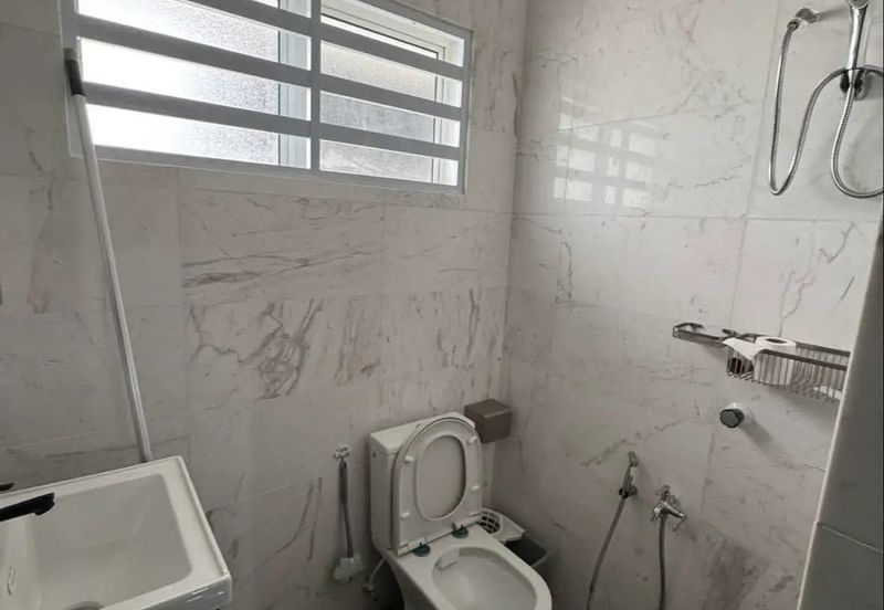 JALAN THOMPSON/JALAN TUN DR ISMAIL