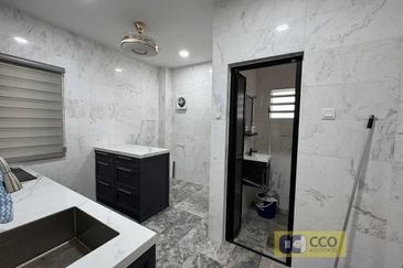 JALAN THOMPSON/JALAN TUN DR ISMAIL