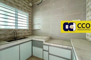 Springfields Residences (Taman Pinji Tropika)