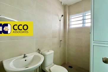 Springfields Residences (Taman Pinji Tropika)