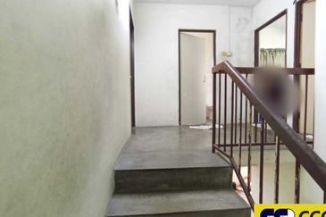 TAMAN CAHAYA BERCHAM