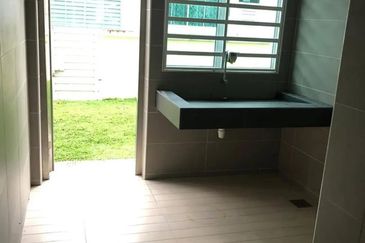 TAMAN MERU DESA PARK