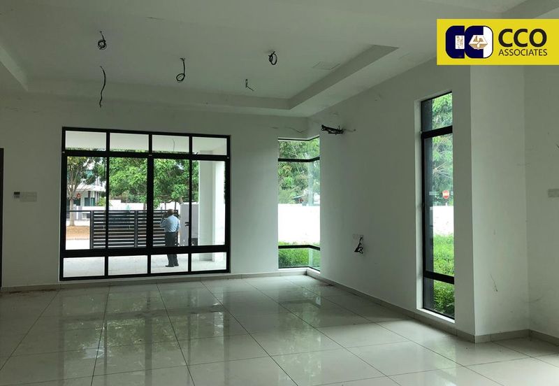 Panorama Lapangan Akasia @ Botani