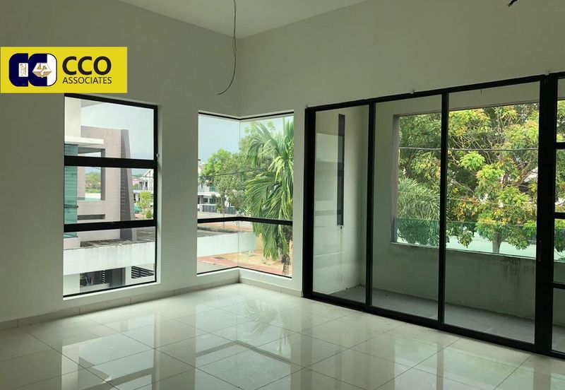 Panorama Lapangan Akasia @ Botani