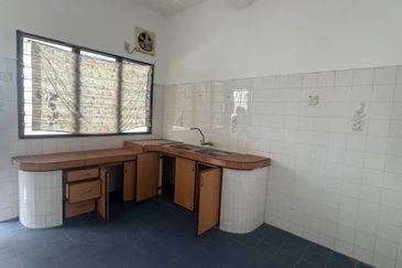 TAMAN BANDAR BARU MENGLEMBU