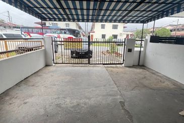 TAMAN BANDAR BARU MENGLEMBU