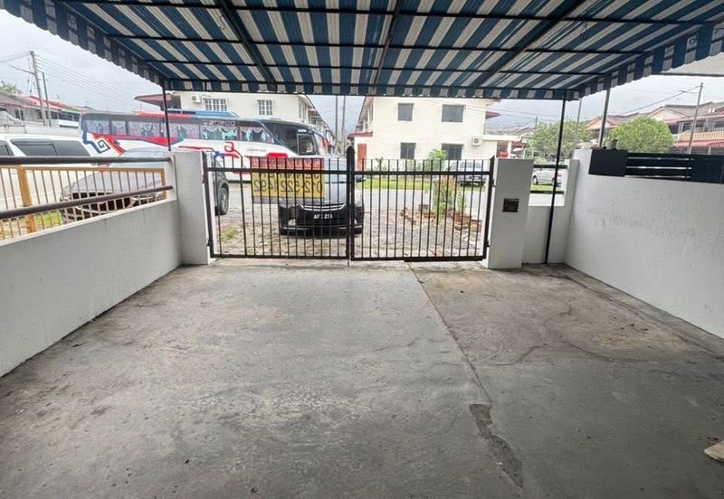 TAMAN BANDAR BARU MENGLEMBU