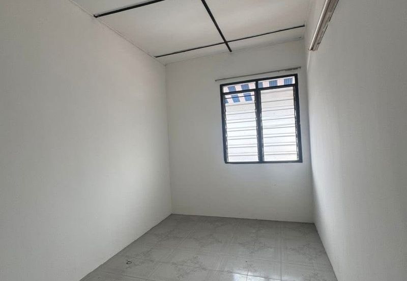 TAMAN BANDAR BARU MENGLEMBU