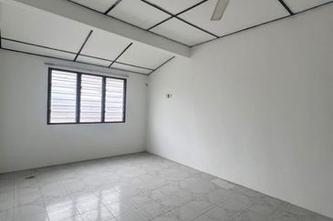 TAMAN BANDAR BARU MENGLEMBU