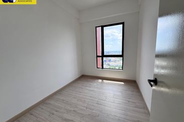 Piccadilly Service Residence @ Greentown