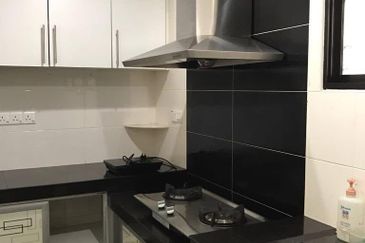 TAMAN BERCHAM TROPICANA