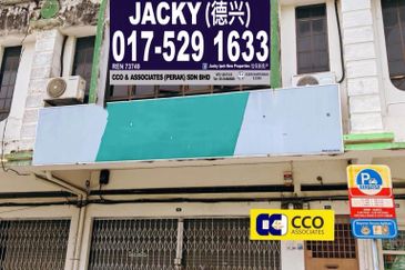 Jalan Pasir Puteh, Station 18