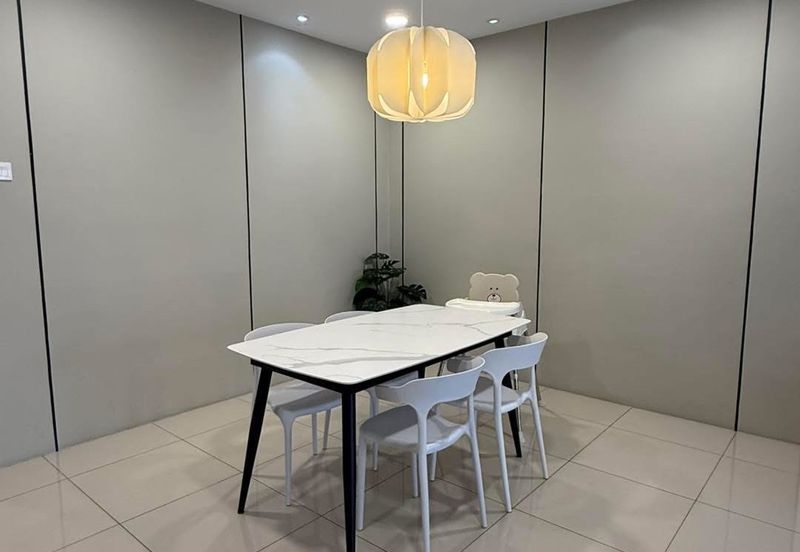 Manhattan Condominium