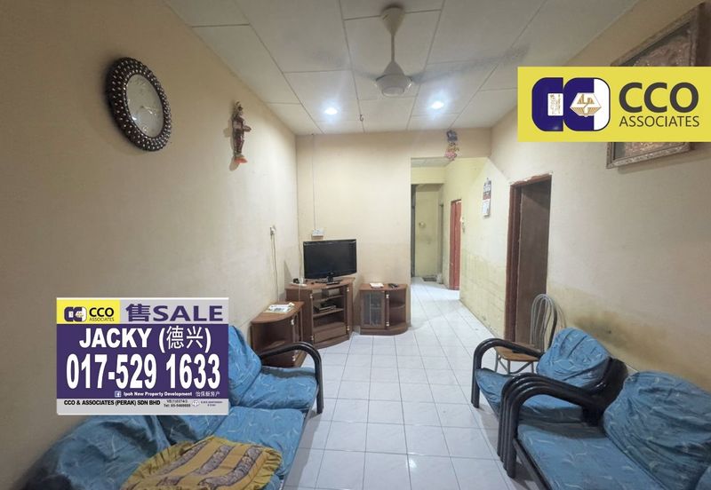 TAMAN SAUJANA, BATU GAJAH