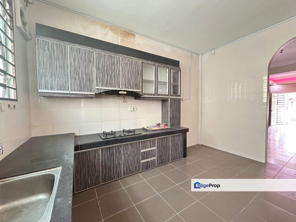 Menglembu Impiana Adril Double Storey House, Perak, Menglembu