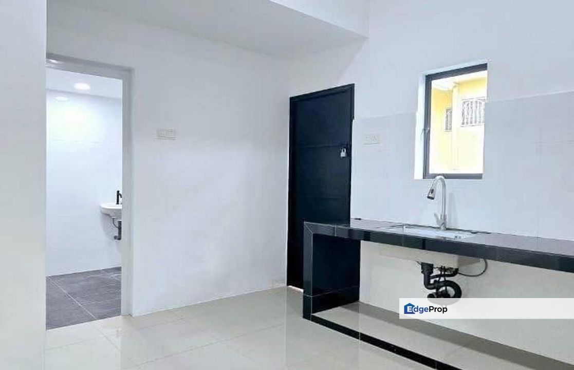 Pengkalan Pasir Putih Double Storey Semi-D House   , Perak, Ipoh