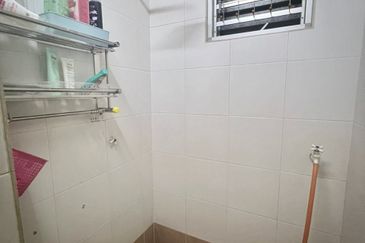 📍Batu Gajah Fully Renovated Low Cost House 