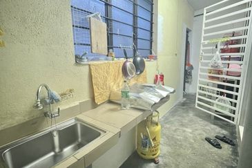 📍Batu Gajah Fully Renovated Low Cost House 